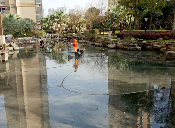 廉江景观池淤泥清理